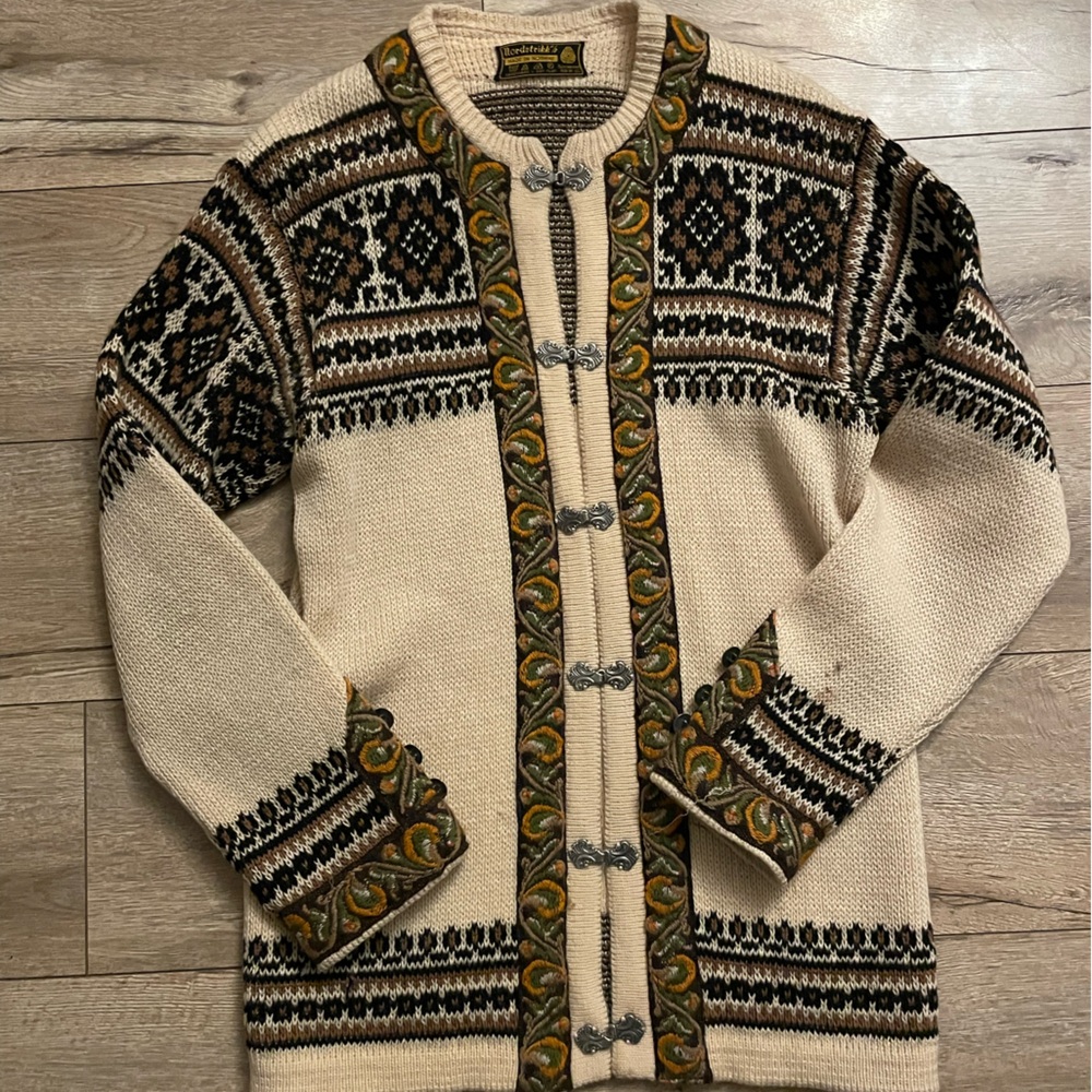 Nordstrikk sweater